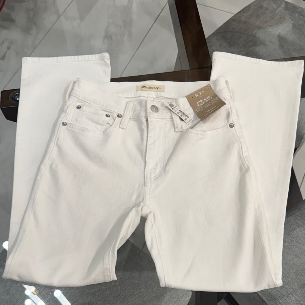 Madewell Women's White Mid-Rise kick out Jeans 25